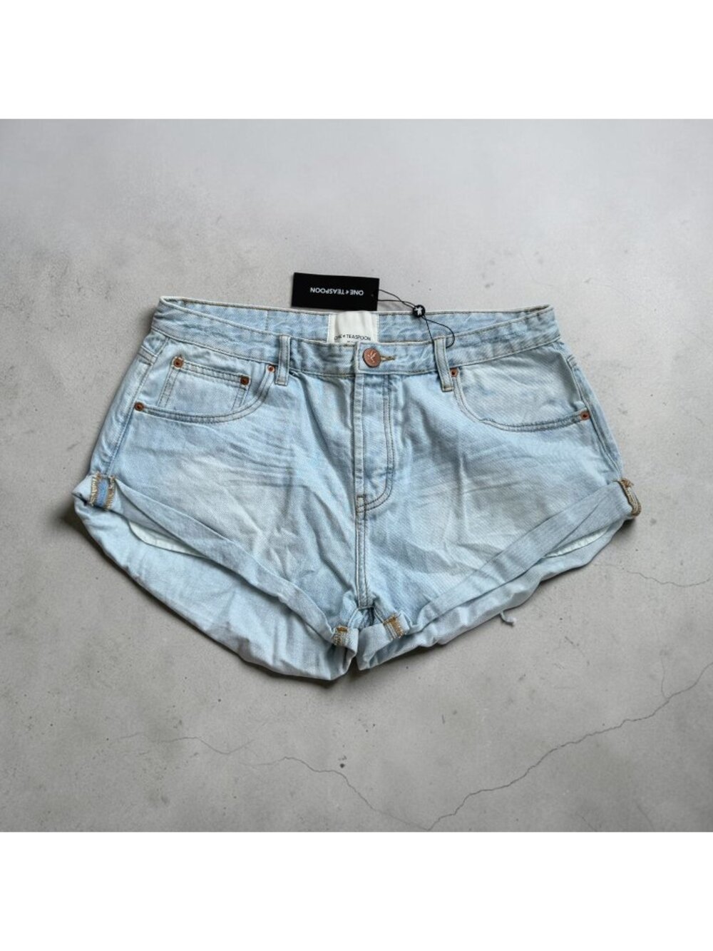 ONE TEASPOON Bandit Light Wash Denim Shorts Size 32 NEW NWT